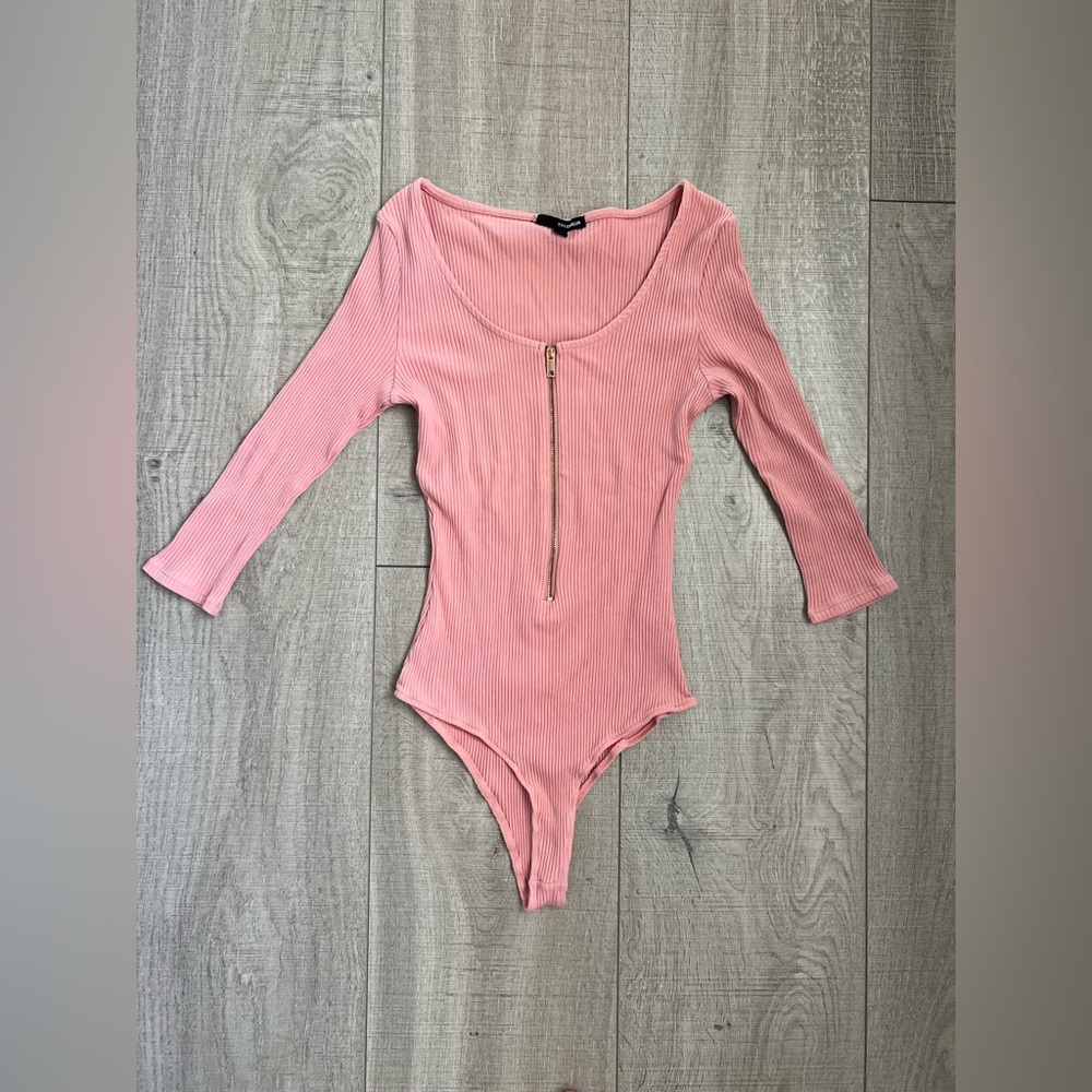TALLY WEiJL Pink Ribbed Bodysuit with Zipper
